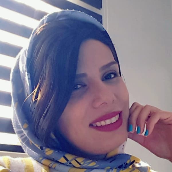 نوشین اشرفی